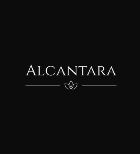 Alcantara- Modern Home With Hot Tub- Sleeps 10 Cromdale Exterior foto
