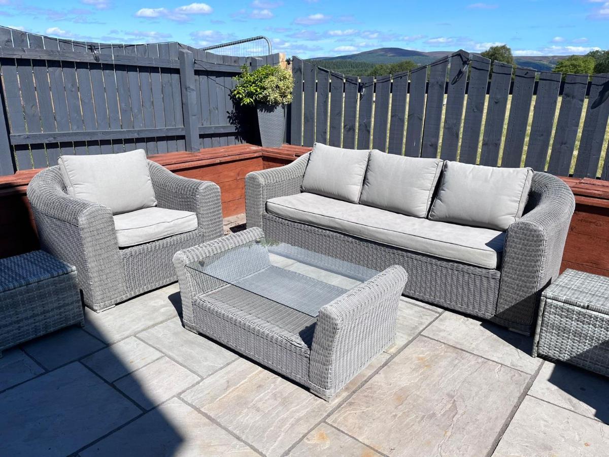 Alcantara- Modern Home With Hot Tub- Sleeps 10 Cromdale Exterior foto